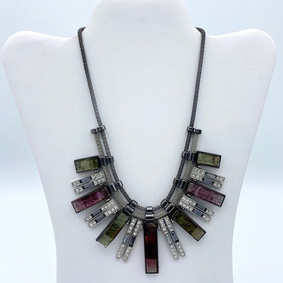 Jennifer Lopez Jewelry - Jennifer Lopez Glass Graduated Shaped Statement Nk